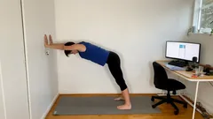 5 minuten rugroutine: 5 oefeningen die je bovenrug en schouders meteen losmaken