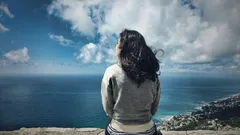 Psychologen noemen 3 tekenen dat het goed met je gaat als je alleen bent.