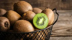 Waarom je kiwi met schil moet eten: een interessant feit dat maar weinig mensen kennen