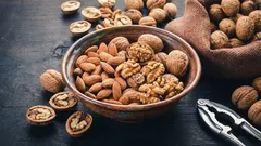 Welke noten zijn gezonder: amandelen of walnoten? Op die vraag is een duidelijk antwoord.