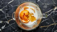 Combinatie van mandarijnenschil, melk en honing: waar is dit goed voor en waarom wordt het aanbevolen